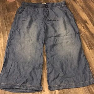 Denim wide leg capris size large
